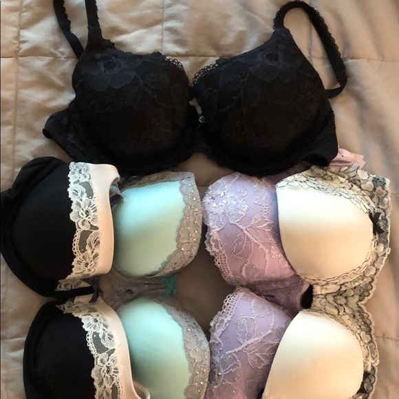 Victoria’s Secret set of 11 bras - Picture 2 of 6